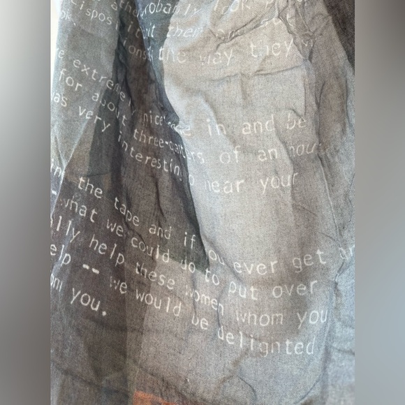 TILO Scarves Cashmere Modal Gentle Crinkle Cutie 😍 Perfect gift too! 🎁 - Picture 6 of 10